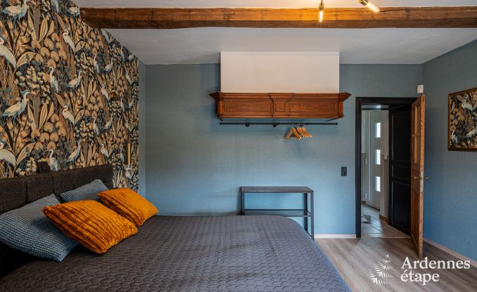 Komfortables Ferienhaus mit Hallenbad in Bertrix, Ardennen