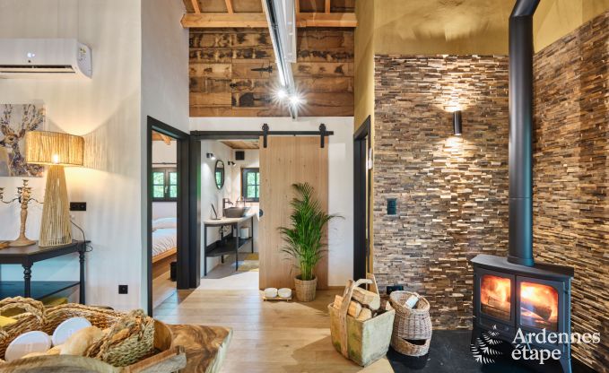 Wundersch�nes Holzpfahlhaus Bertrix, Ardennen