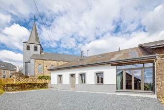 Hundefreundliches Ferienhaus fr 10/12 Personen in Bivre in den Ardennen