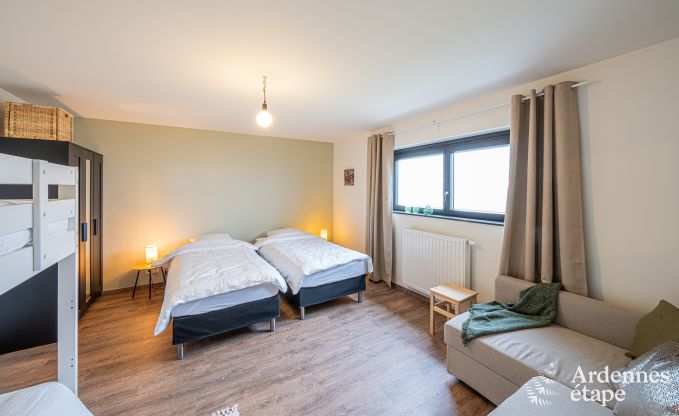 Ferienhaus in Bi�vre: haustierfreundlicher Komfort f�r 12 Personen mit Sauna in den Ardennen