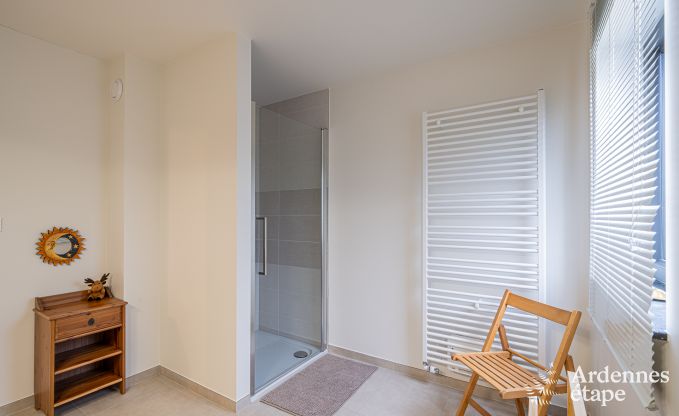 Ferienhaus in Bi�vre: haustierfreundlicher Komfort f�r 12 Personen mit Sauna in den Ardennen