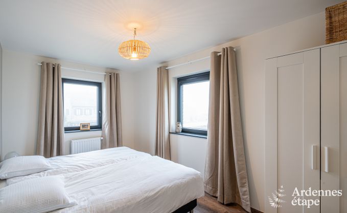 Ferienhaus in Bi�vre: haustierfreundlicher Komfort f�r 12 Personen mit Sauna in den Ardennen