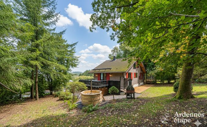 Authentisches Chalet fr 8 Personen in Bivre mit 4 Schlafzimmern, Holzofen, Whirlpool, Privatgarten und Fahrradabstellraum