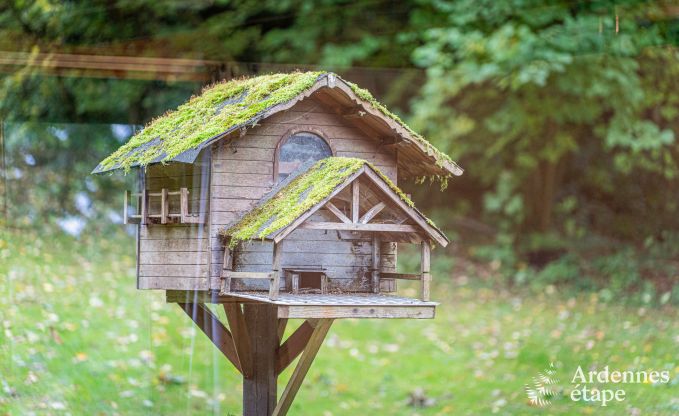 Authentisches Chalet fr 8 Personen in Bivre mit 4 Schlafzimmern, Holzofen, Whirlpool, Privatgarten und Fahrradabstellraum