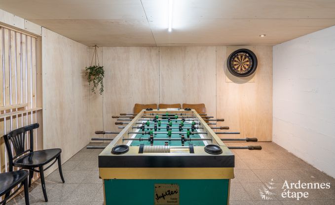 Authentisches Chalet fr 8 Personen in Bivre mit 4 Schlafzimmern, Holzofen, Whirlpool, Privatgarten und Fahrradabstellraum