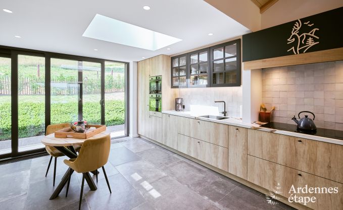 Charmantes Ferienhaus in Bi�vre-Cornimont f�r 6 Personen mit Whirlpool und Infrarotkabine