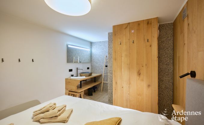 Charmantes Ferienhaus in Bi�vre-Cornimont f�r 6 Personen mit Whirlpool und Infrarotkabine