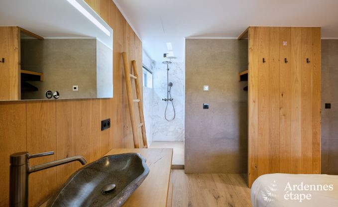 Charmantes Ferienhaus in Bi�vre-Cornimont f�r 6 Personen mit Whirlpool und Infrarotkabine