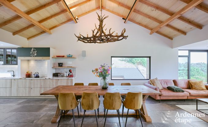 Charmantes Ferienhaus in Bi�vre-Cornimont f�r 6 Personen mit Whirlpool und Infrarotkabine