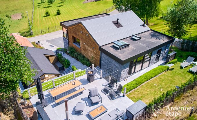 Charmantes Ferienhaus in Bi�vre-Cornimont f�r 6 Personen mit Whirlpool und Infrarotkabine