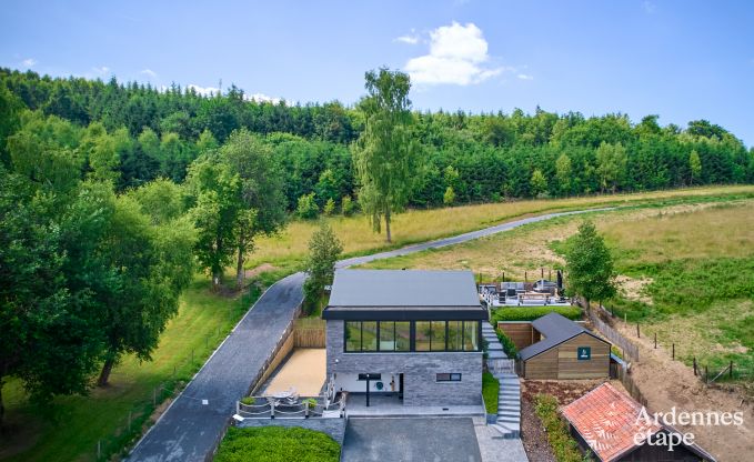 Charmantes Ferienhaus in Bi�vre-Cornimont f�r 6 Personen mit Whirlpool und Infrarotkabine