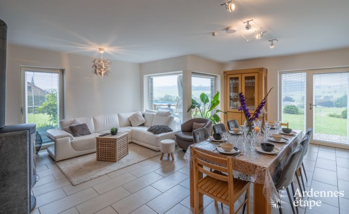 Ferienhaus mit Schwimmbad in Bi�vre, Ardennen