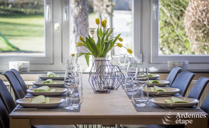 Flucht in die Ardennen: Ger�umiges Ferienhaus f�r 8 Personen in Bouillon