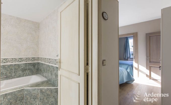 Flucht in die Ardennen: Ger�umiges Ferienhaus f�r 8 Personen in Bouillon