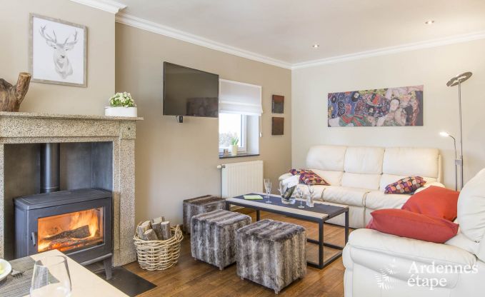 Flucht in die Ardennen: Ger�umiges Ferienhaus f�r 8 Personen in Bouillon