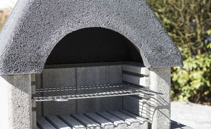 Flucht in die Ardennen: Ger�umiges Ferienhaus f�r 8 Personen in Bouillon