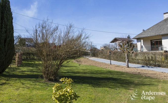 Flucht in die Ardennen: Ger�umiges Ferienhaus f�r 8 Personen in Bouillon