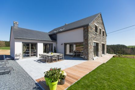 Ferienhaus mit Sauna und herrlicher Terrasse f�r 12 Personen in Bouillon