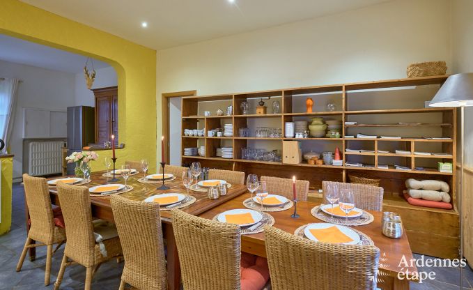 Vom ehemaligen Caf� zum Ferienhaus f�r 8 Personen in Bouillon: authentischer Charme und moderner Komfort
