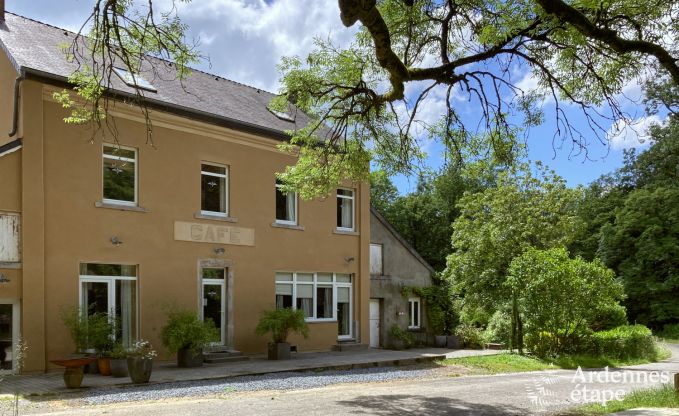Vom ehemaligen Caf� zum Ferienhaus f�r 8 Personen in Bouillon: authentischer Charme und moderner Komfort