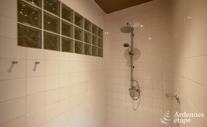 Vom ehemaligen Caf� zum Ferienhaus f�r 8 Personen in Bouillon: authentischer Charme und moderner Komfort