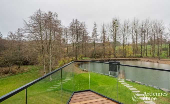 Luxus Chalet in Brognon fr 20 Personen mit beheiztem Auenpool, Outdoor-Jacuzzi und Sauna am See