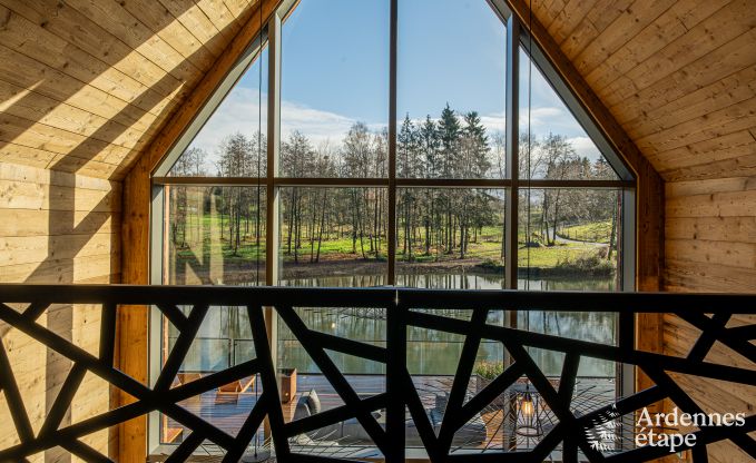 Luxus Chalet in Brognon fr 20 Personen mit beheiztem Auenpool, Outdoor-Jacuzzi und Sauna am See