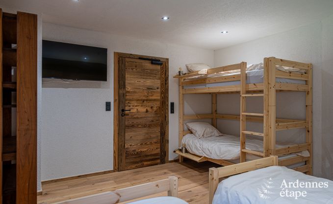 Luxus Chalet in Brognon fr 20 Personen mit beheiztem Auenpool, Outdoor-Jacuzzi und Sauna am See