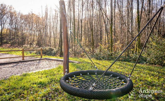 Luxus Chalet in Brognon fr 20 Personen mit beheiztem Auenpool, Outdoor-Jacuzzi und Sauna am See