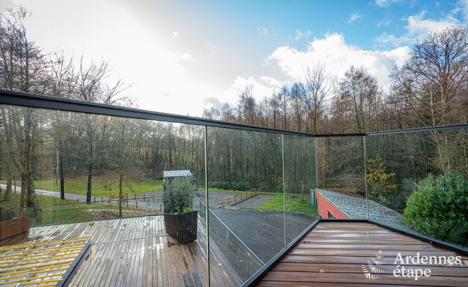 Luxus Chalet in Brognon fr 20 Personen mit beheiztem Auenpool, Outdoor-Jacuzzi und Sauna am See