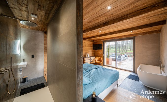 Luxus Chalet in Brognon fr 20 Personen mit beheiztem Auenpool, Outdoor-Jacuzzi und Sauna am See