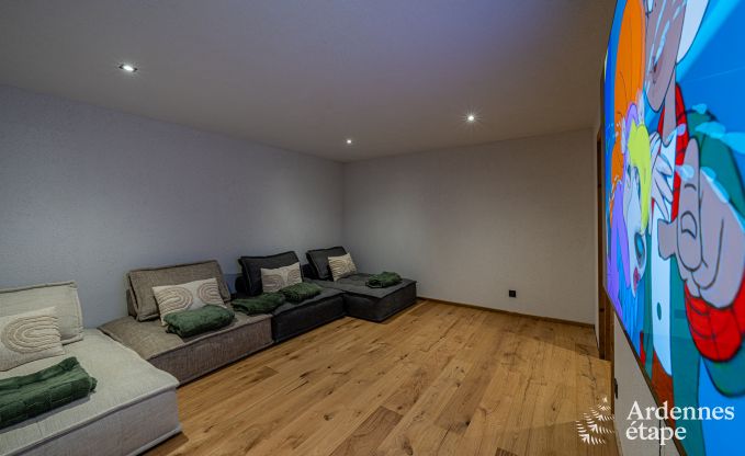 Luxus Chalet in Brognon fr 20 Personen mit beheiztem Auenpool, Outdoor-Jacuzzi und Sauna am See