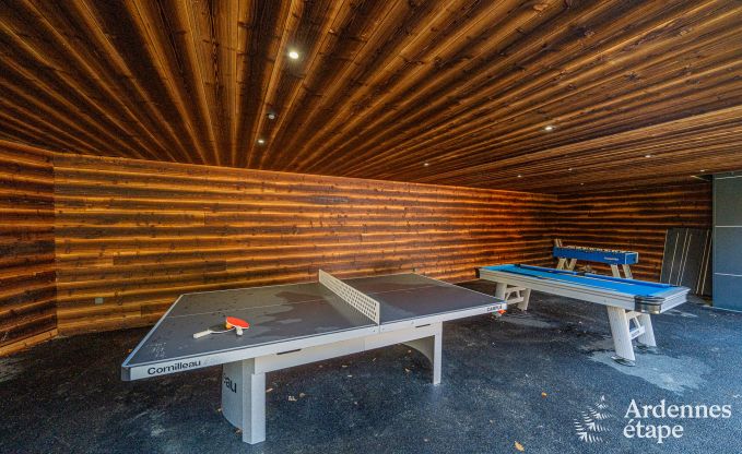 Luxus Chalet in Brognon fr 20 Personen mit beheiztem Auenpool, Outdoor-Jacuzzi und Sauna am See