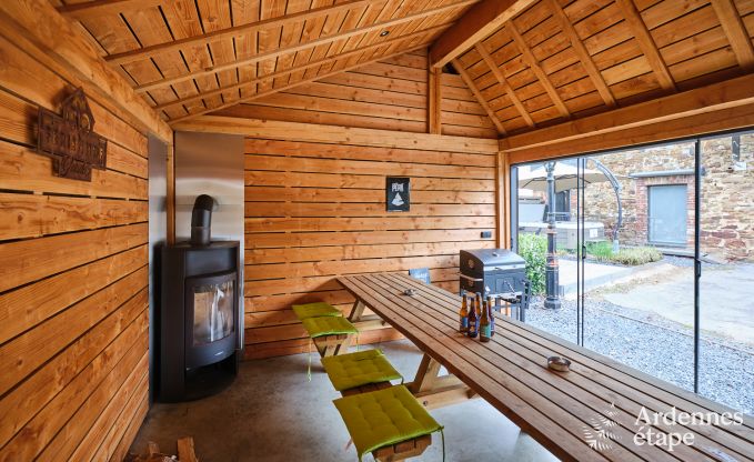 Gerumiges Bauernhaus in Bllingen fr 13 Personen mit Hallenbad, Sauna und Jacuzzi