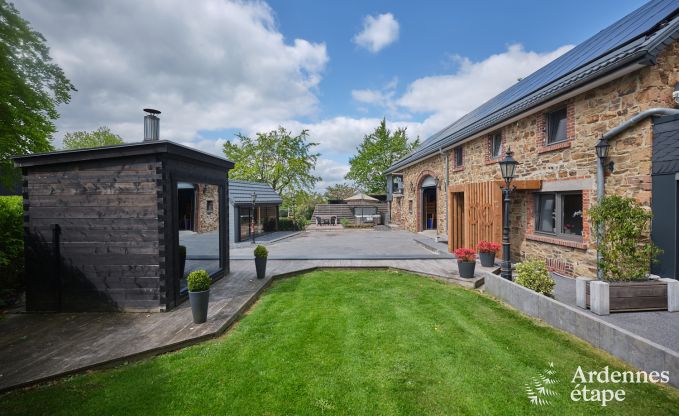 Gerumiges Bauernhaus in Bllingen fr 13 Personen mit Hallenbad, Sauna und Jacuzzi