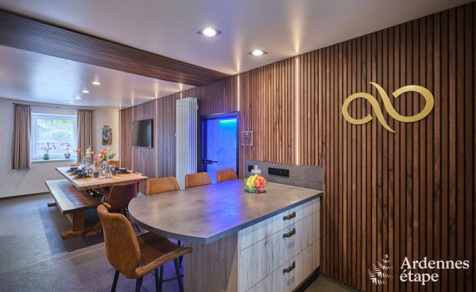 Gerumiges Bauernhaus in Bllingen fr 13 Personen mit Hallenbad, Sauna und Jacuzzi