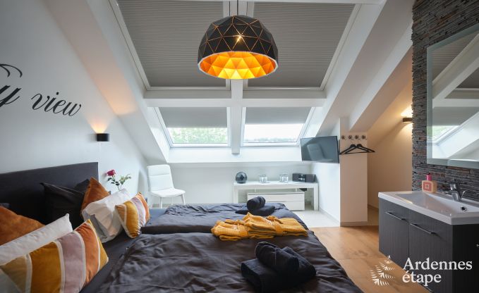 Gerumiges Bauernhaus in Bllingen fr 13 Personen mit Hallenbad, Sauna und Jacuzzi