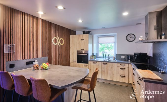 Gerumiges Bauernhaus in Bllingen fr 13 Personen mit Hallenbad, Sauna und Jacuzzi