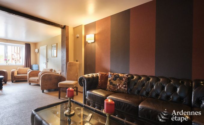 Gerumiges Bauernhaus in Bllingen fr 13 Personen mit Hallenbad, Sauna und Jacuzzi