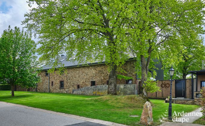 Gerumiges Bauernhaus in Bllingen fr 13 Personen mit Hallenbad, Sauna und Jacuzzi