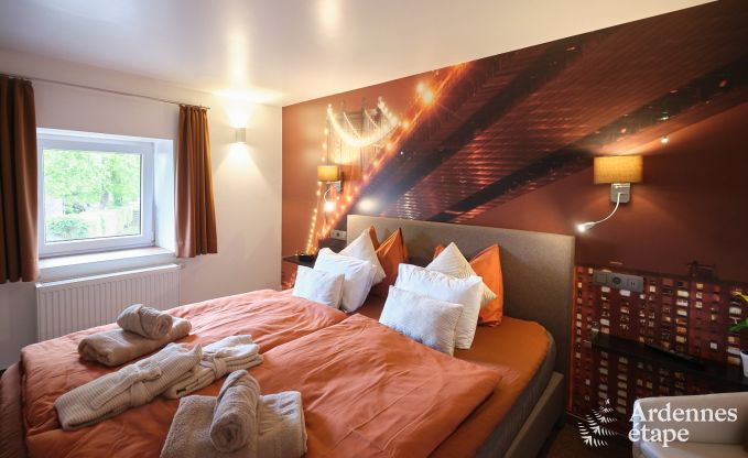 Gerumiges Bauernhaus in Bllingen fr 13 Personen mit Hallenbad, Sauna und Jacuzzi