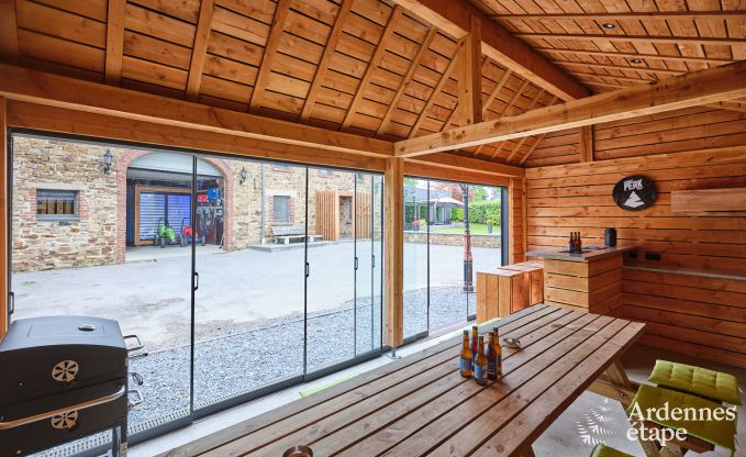 Gerumiges Bauernhaus in Bllingen fr 13 Personen mit Hallenbad, Sauna und Jacuzzi