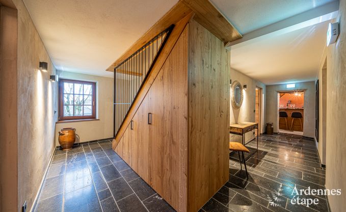 Au�ergew�hnliche Ferienvilla in B�tgenbach f�r 10 Personen mit Pool