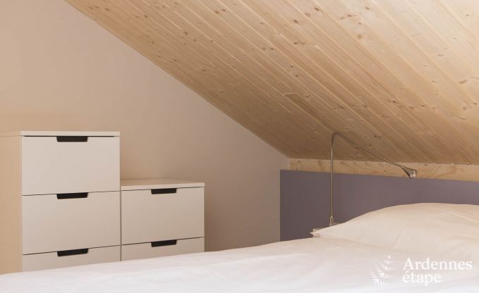 Gerumige Ferienwohnung fr 12 Personen mit 5 Schlafzimmern und gemeinsamem Privatgarten und Wellness in Butgenbach