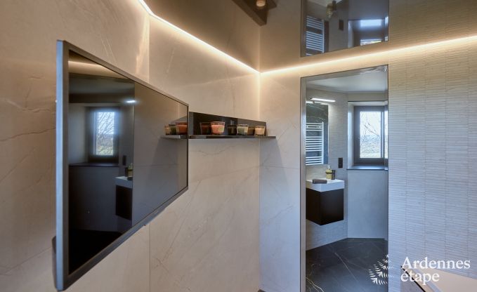 Luxusferienhaus in Butgenbach: Wasserturm mit Sauna, Whirlpool und Panoramablick f�r 6 Personen