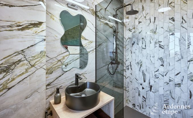 Luxusferienhaus in Butgenbach: Wasserturm mit Sauna, Whirlpool und Panoramablick f�r 6 Personen