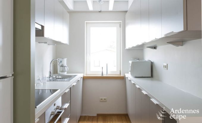 Gerumige Ferienwohnung fr 12 Personen mit 5 Schlafzimmern und gemeinsamem Privatgarten und Wellness in Butgenbach