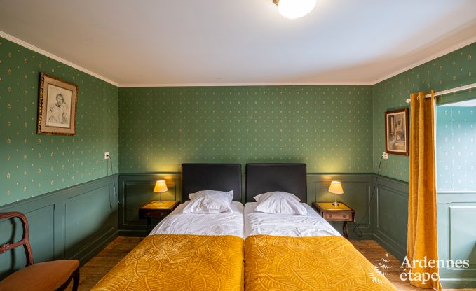 Luxusvilla in Cerfontaine: perfekt f�r 14 Personen, mit Innen- und Au�enpool, in der N�he der Lacs de l'Eau d'Heure