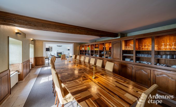 Luxusvilla in Cerfontaine: perfekt f�r 14 Personen, mit Innen- und Au�enpool, in der N�he der Lacs de l'Eau d'Heure