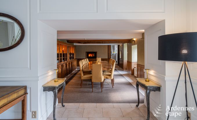 Luxusvilla in Cerfontaine: perfekt f�r 14 Personen, mit Innen- und Au�enpool, in der N�he der Lacs de l'Eau d'Heure